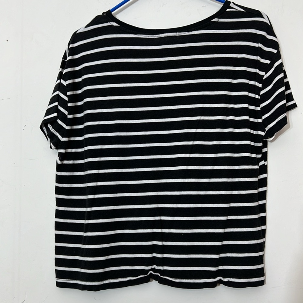 🌞 Gap black & white short sleeve breast pocket oval neck tee M - Picture 2 of 16